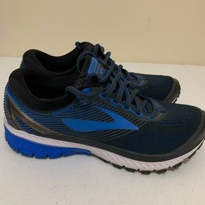 Brooks ghost 10 men’s size 9